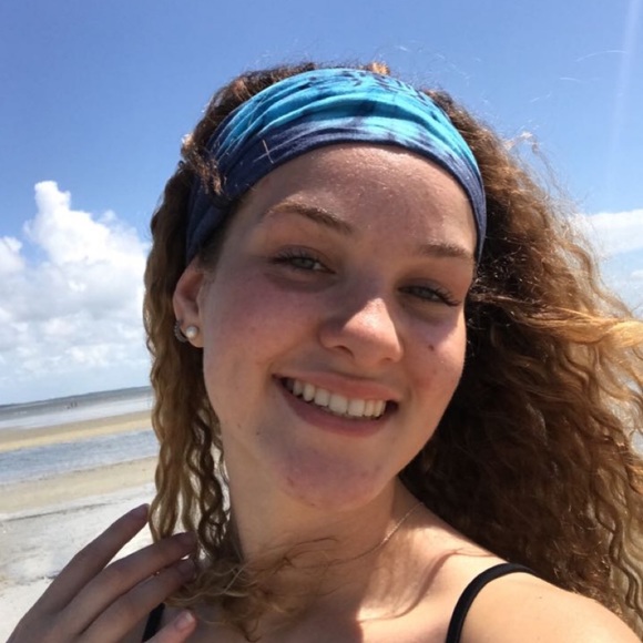 Meet your Posher, Dakota - Picture 1 of 1